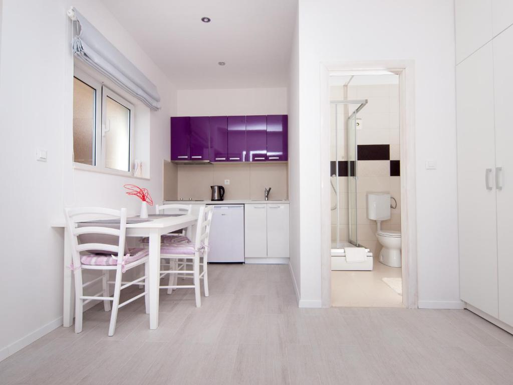 F & P Apartment *